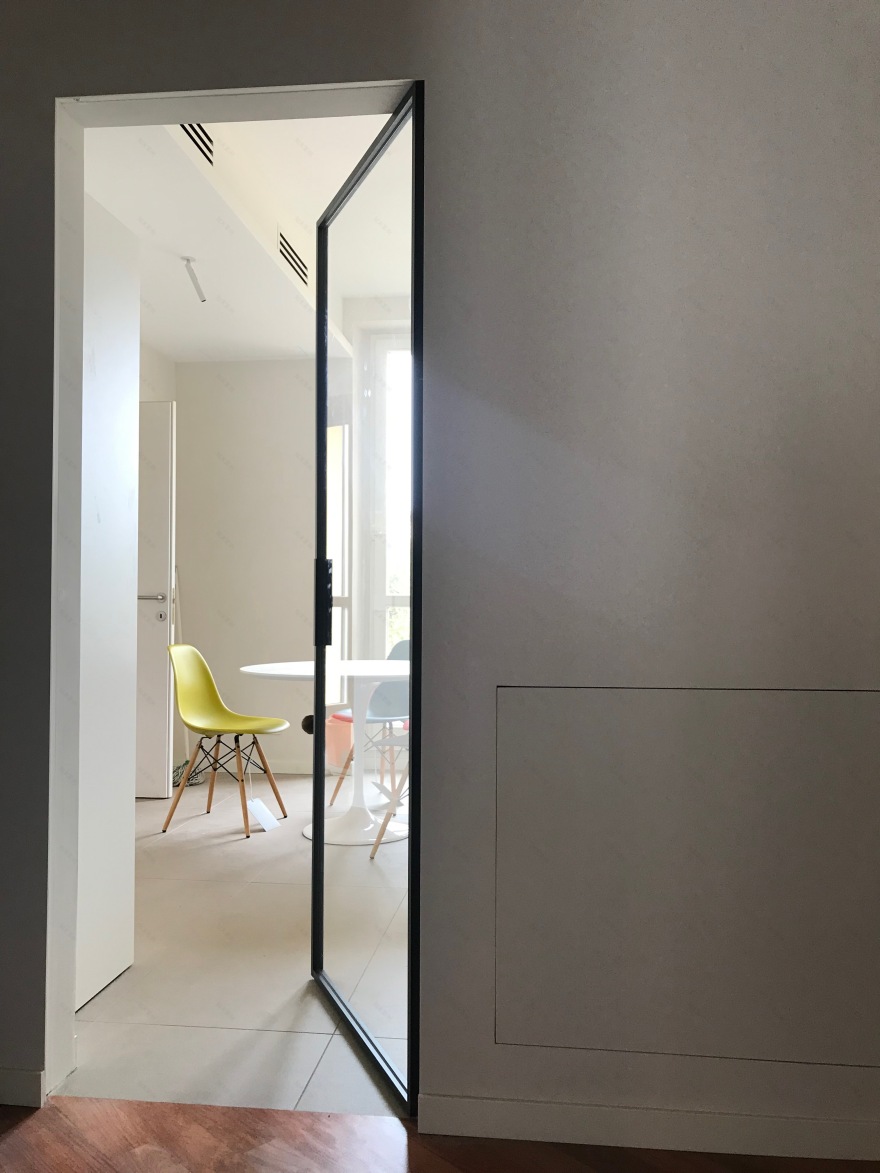 古董与极简的对话——意大利广场公寓设计-35