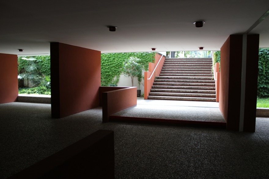 颠覆常规的意大利住宅设计-4