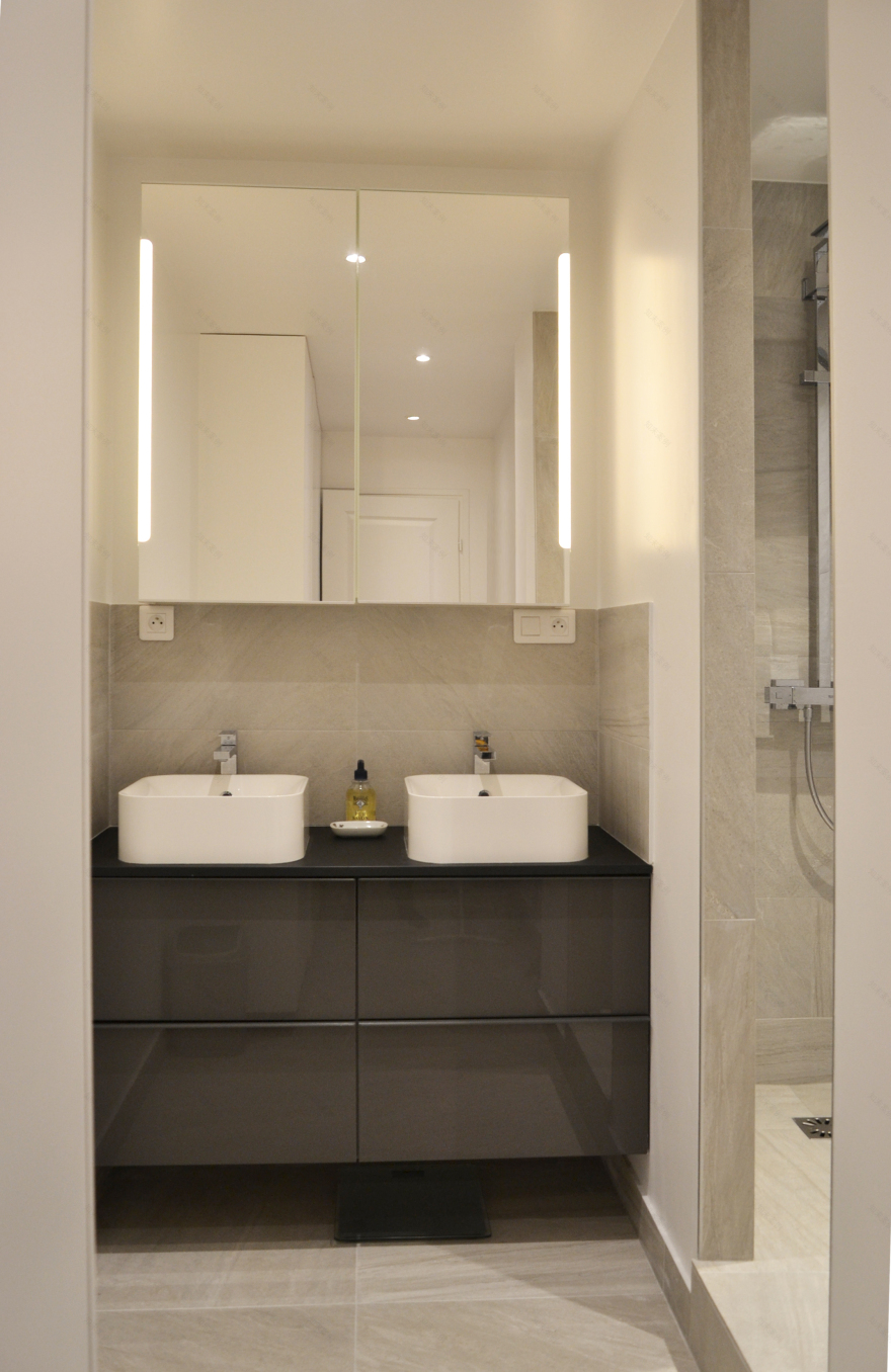 巴黎 135 平米家庭公寓,温馨宜居的设计典范-7