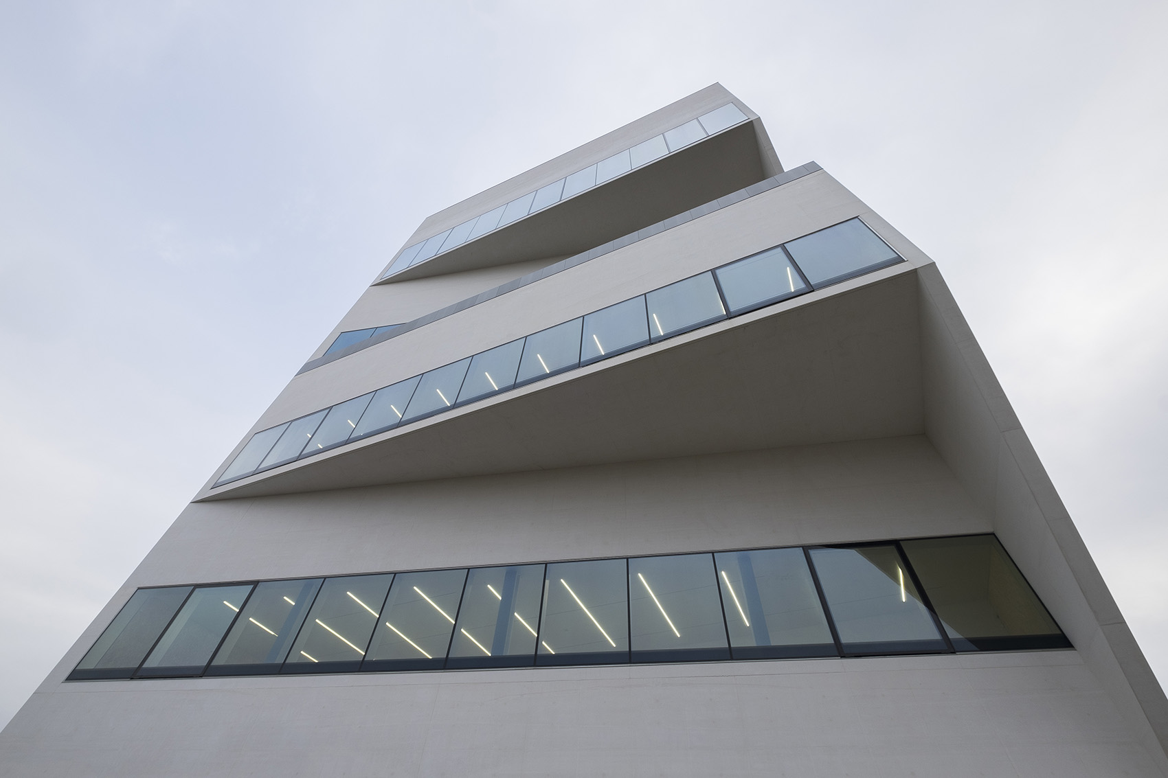 Prada基金会Torre大楼，米兰/为简单的体量赋予显著的空间差异性-88