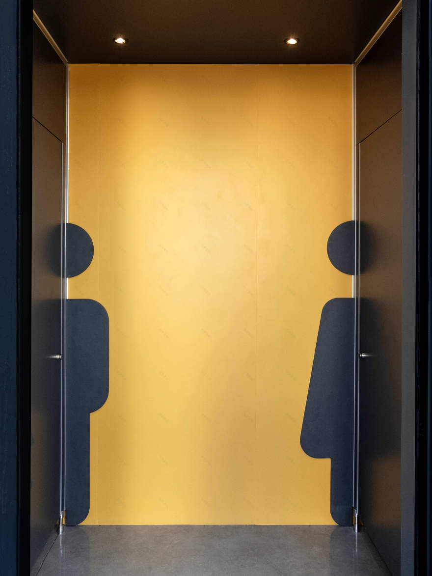 威尼斯公共卫生间,豪华游艇风的典范-1