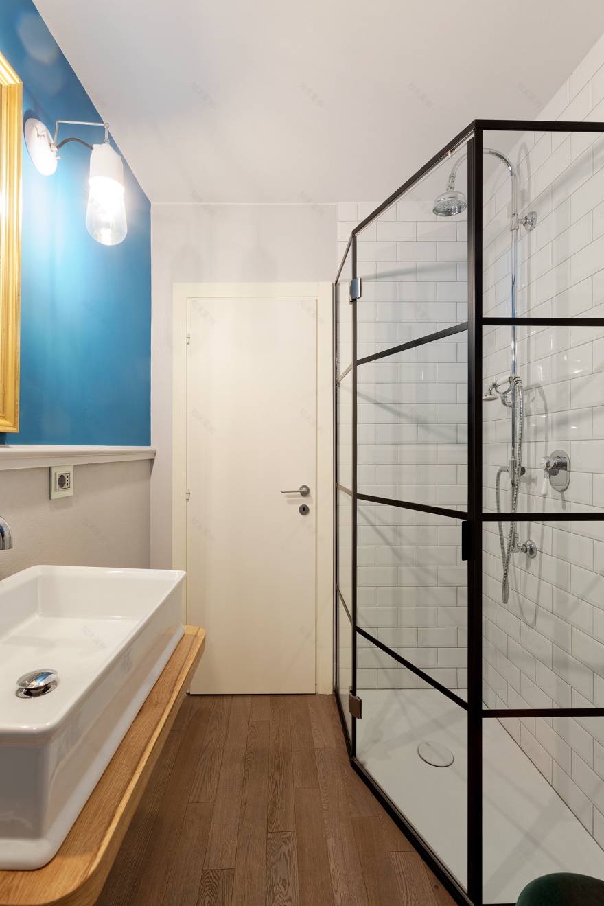 绿意盎然的意式别墅家居设计-52