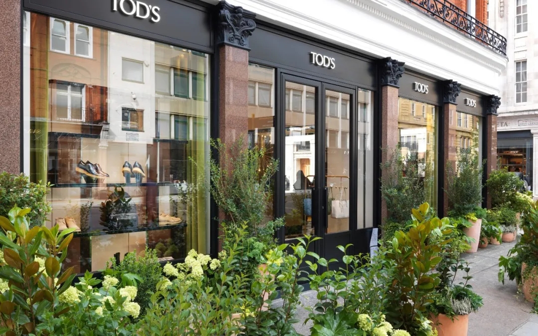 India Mahdavi 打造现代普罗旺斯风 | 银色别墅闪耀地中海魅力-35