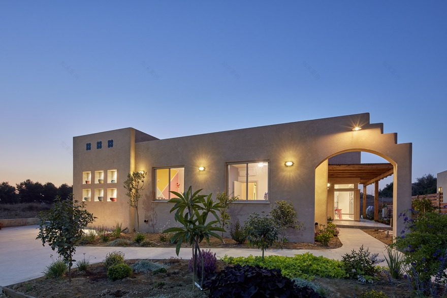 五彩斑斓的沙漠现代家园-12