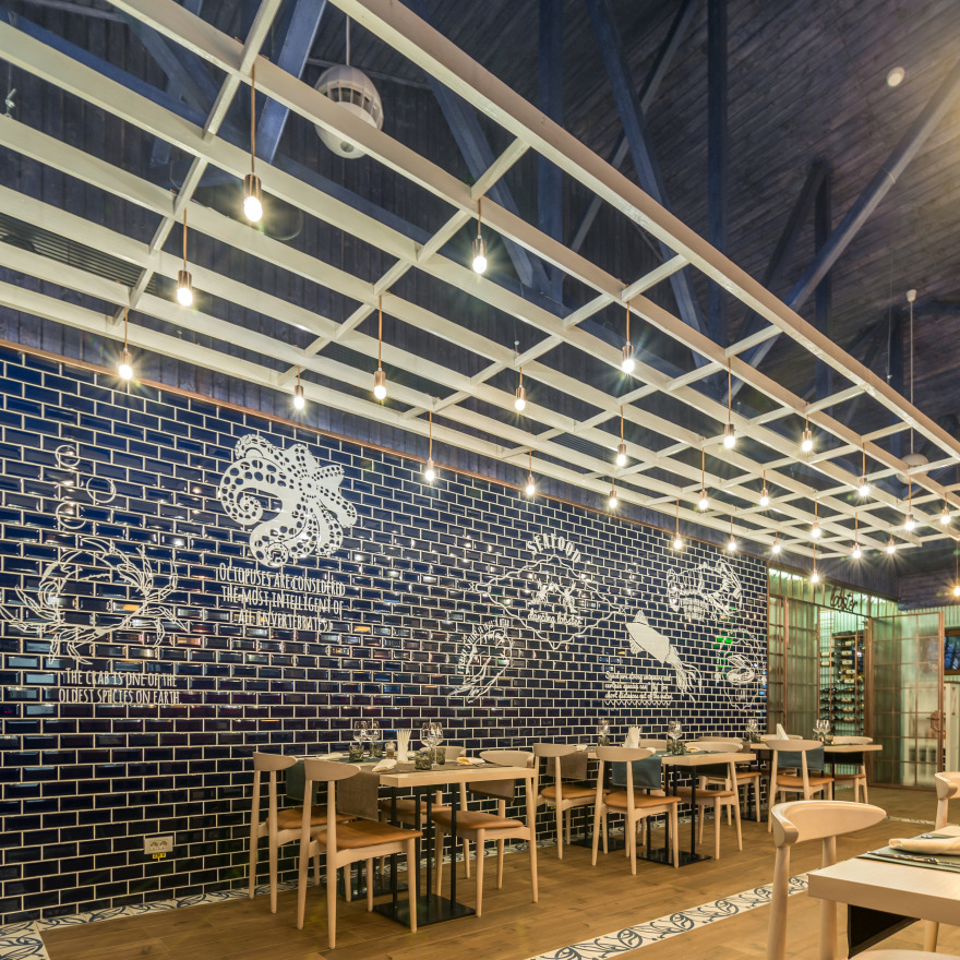 舞动龙虾 · 葡萄牙风情海鲜餐厅设计-7