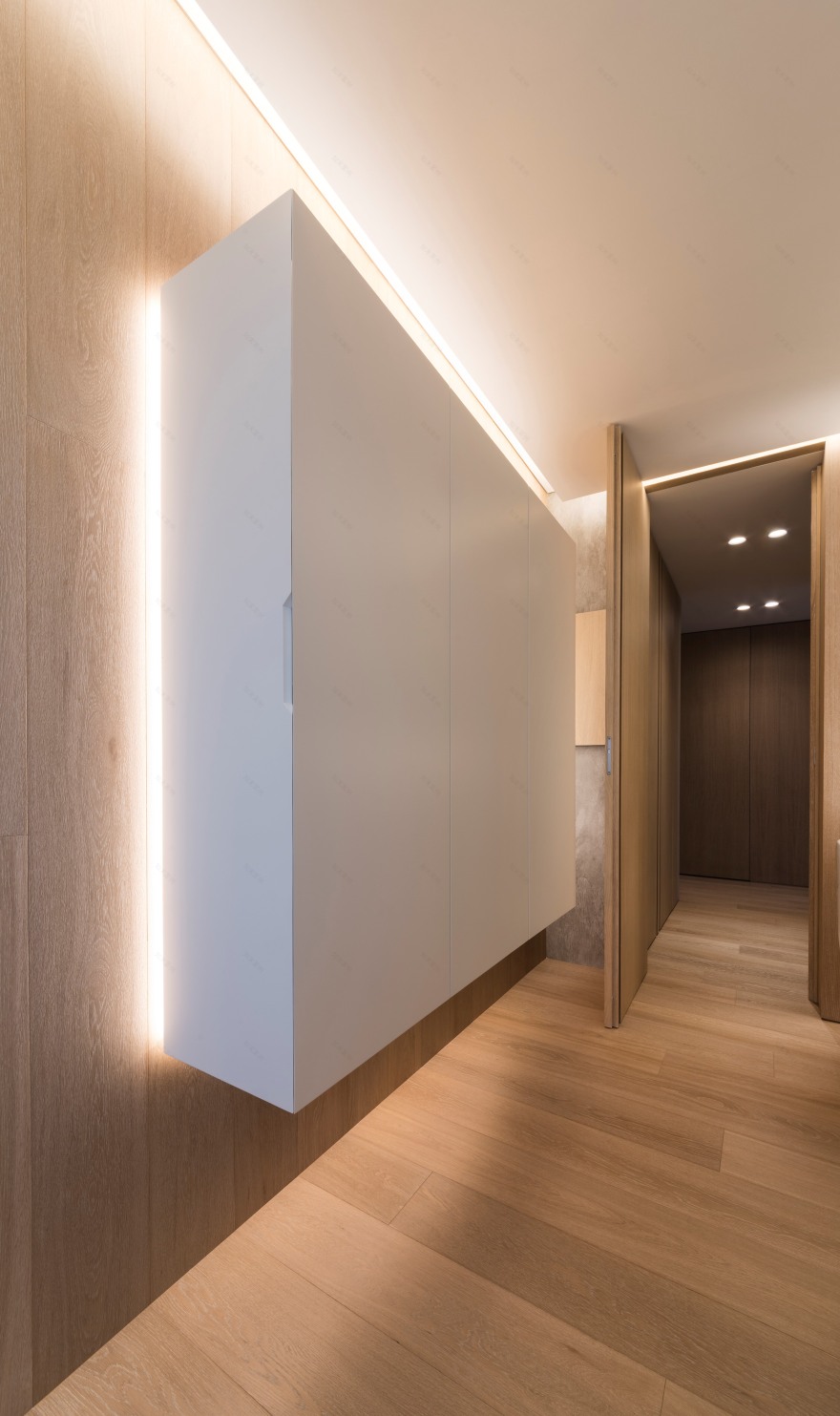 海景公寓,自然光线与极简设计的完美融合-16