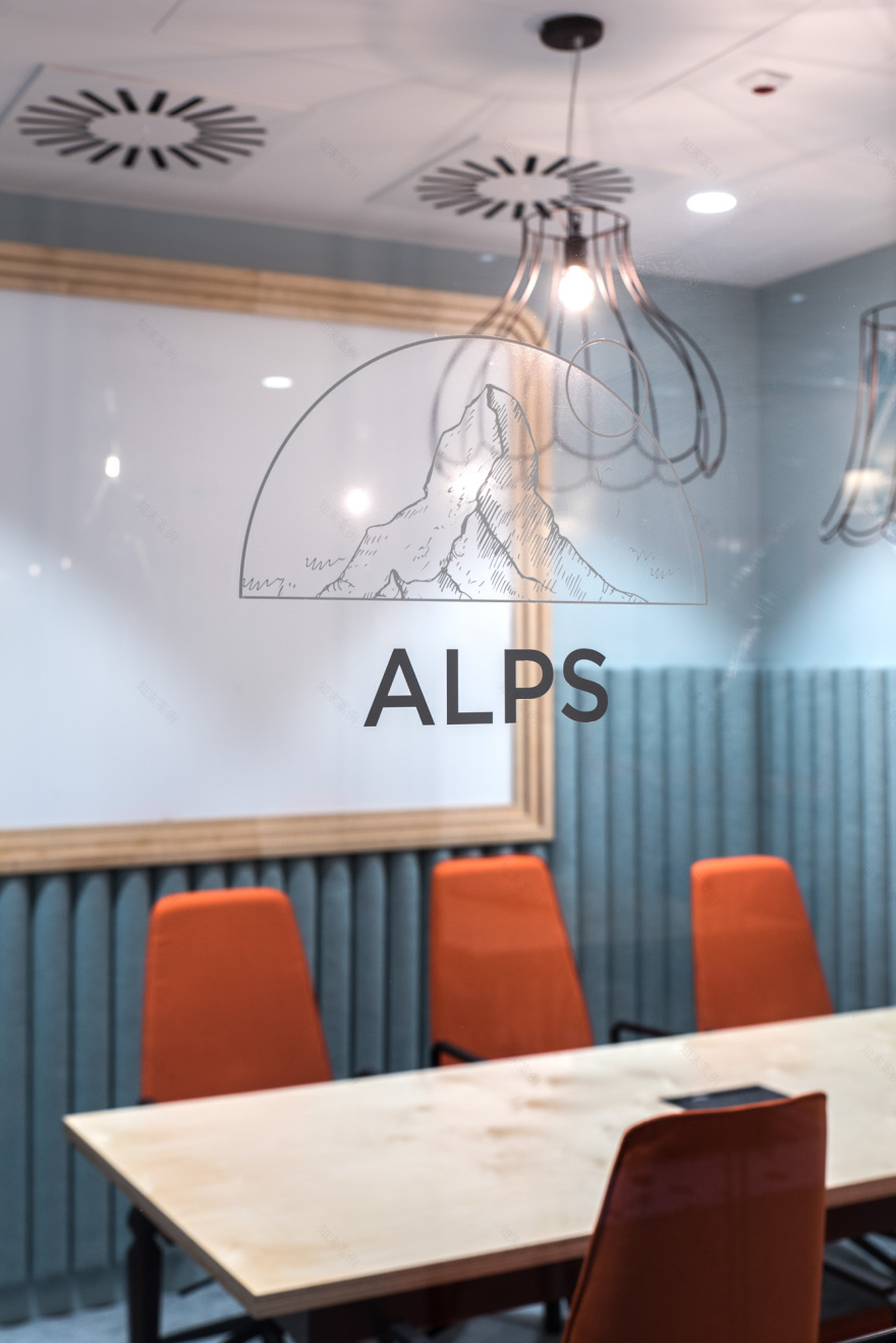 波兰 ING Tech 新办公室,现代与传统的美妙融合-69