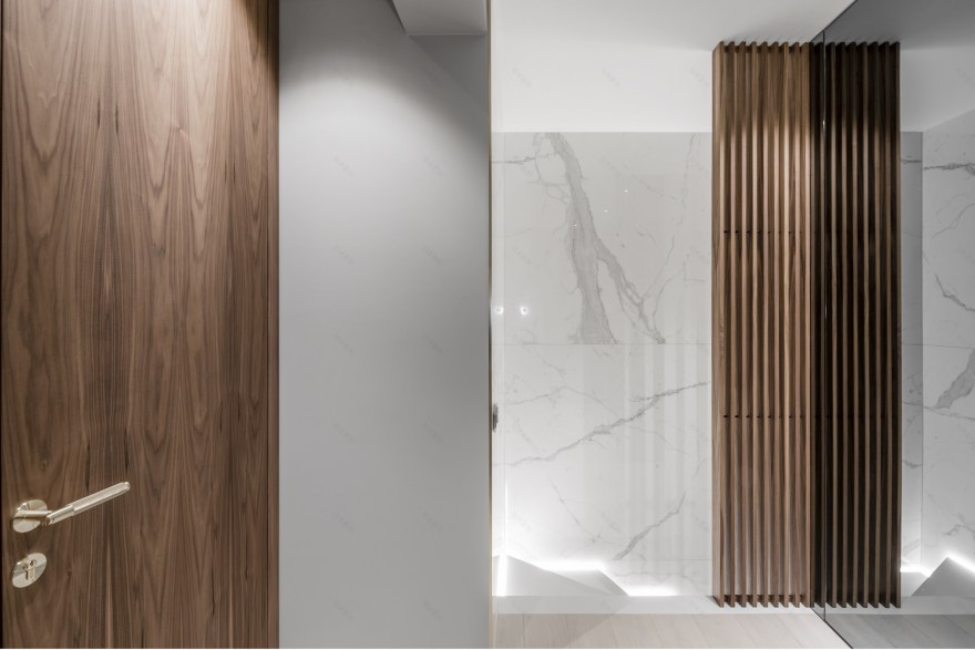 历史建筑中的透明轻盈之家-52