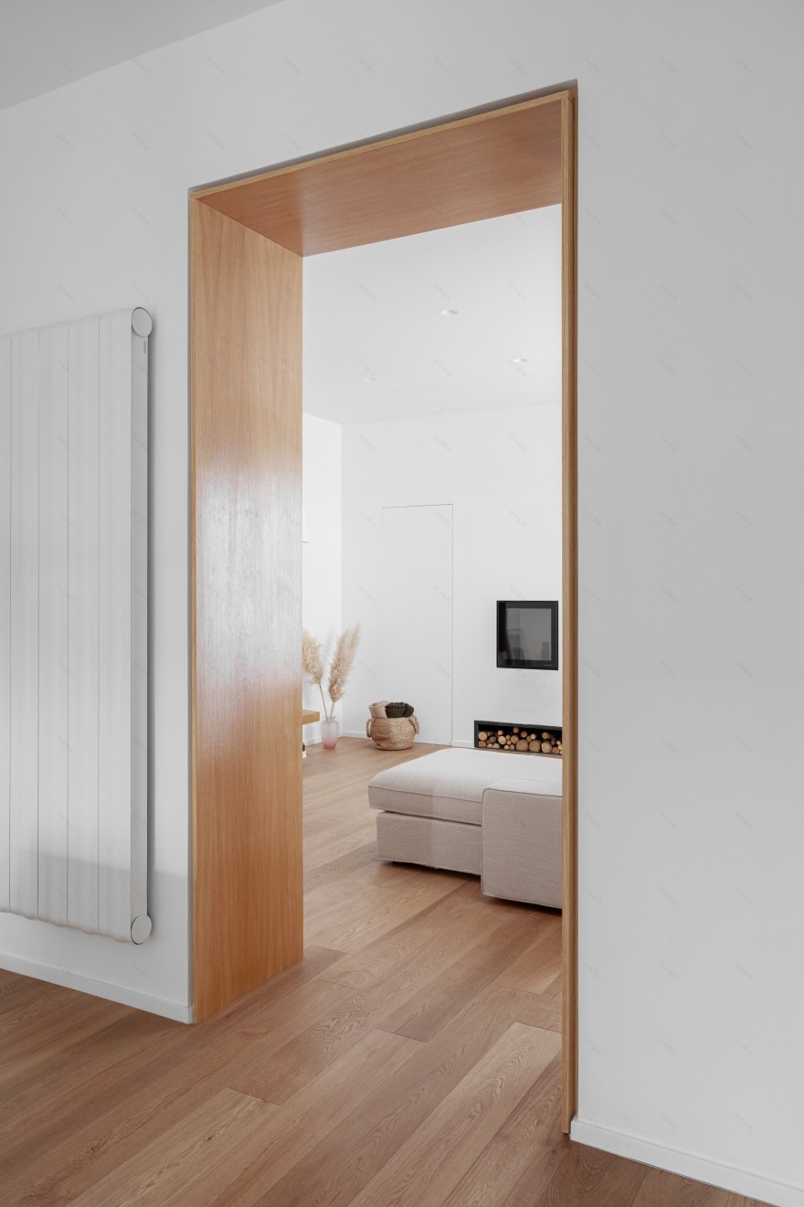 简约现代的 140 平米公寓 | 自然光与社交空间的完美融合-13