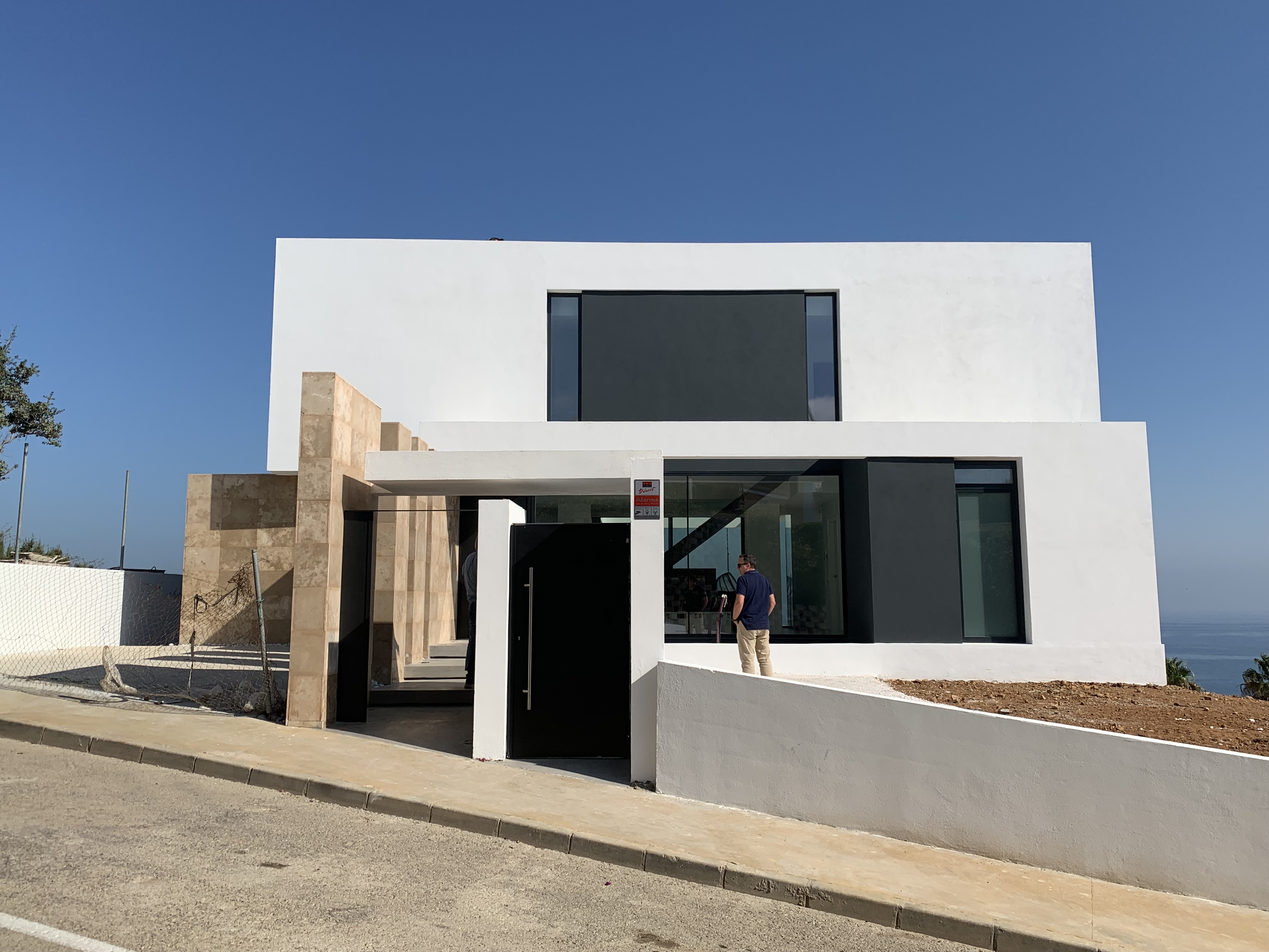 地中海风情别墅设计，尽享海景与私密空间-4