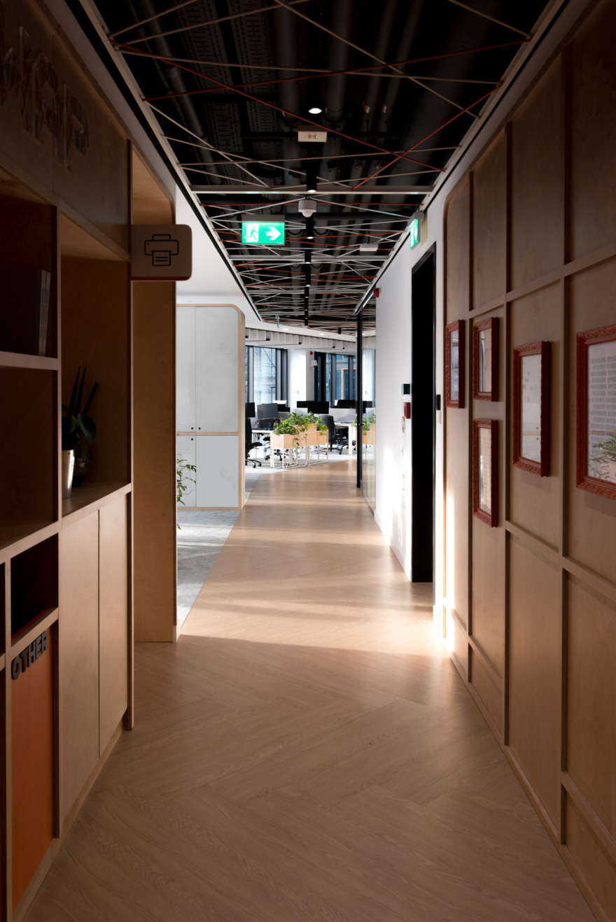 波兰 ING Tech 新办公室,现代与传统的美妙融合-53