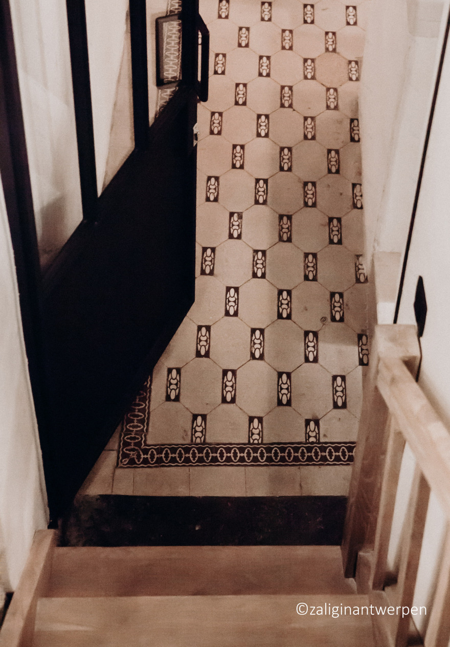 比利时安特卫普十五世纪老屋翻新成豪华度假屋-25