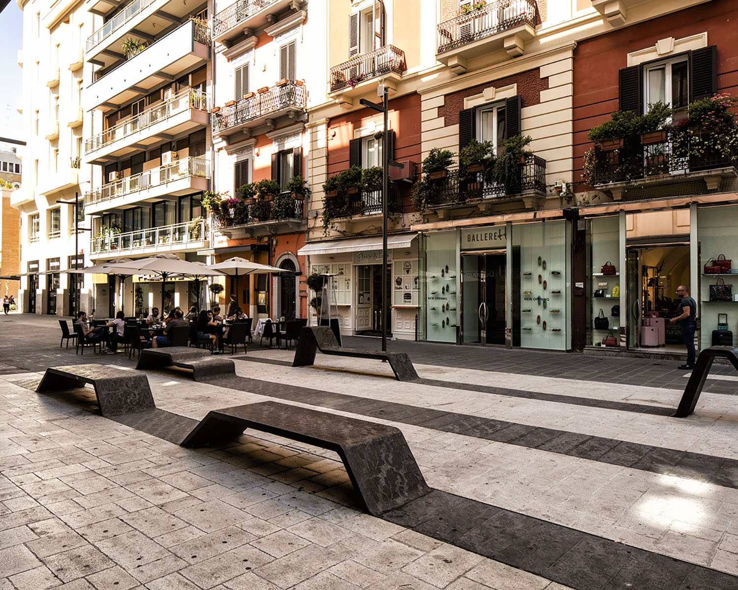 巴里市 Via Sparano 街道重生 | 城市公共空间与商业文化的完美融合-18