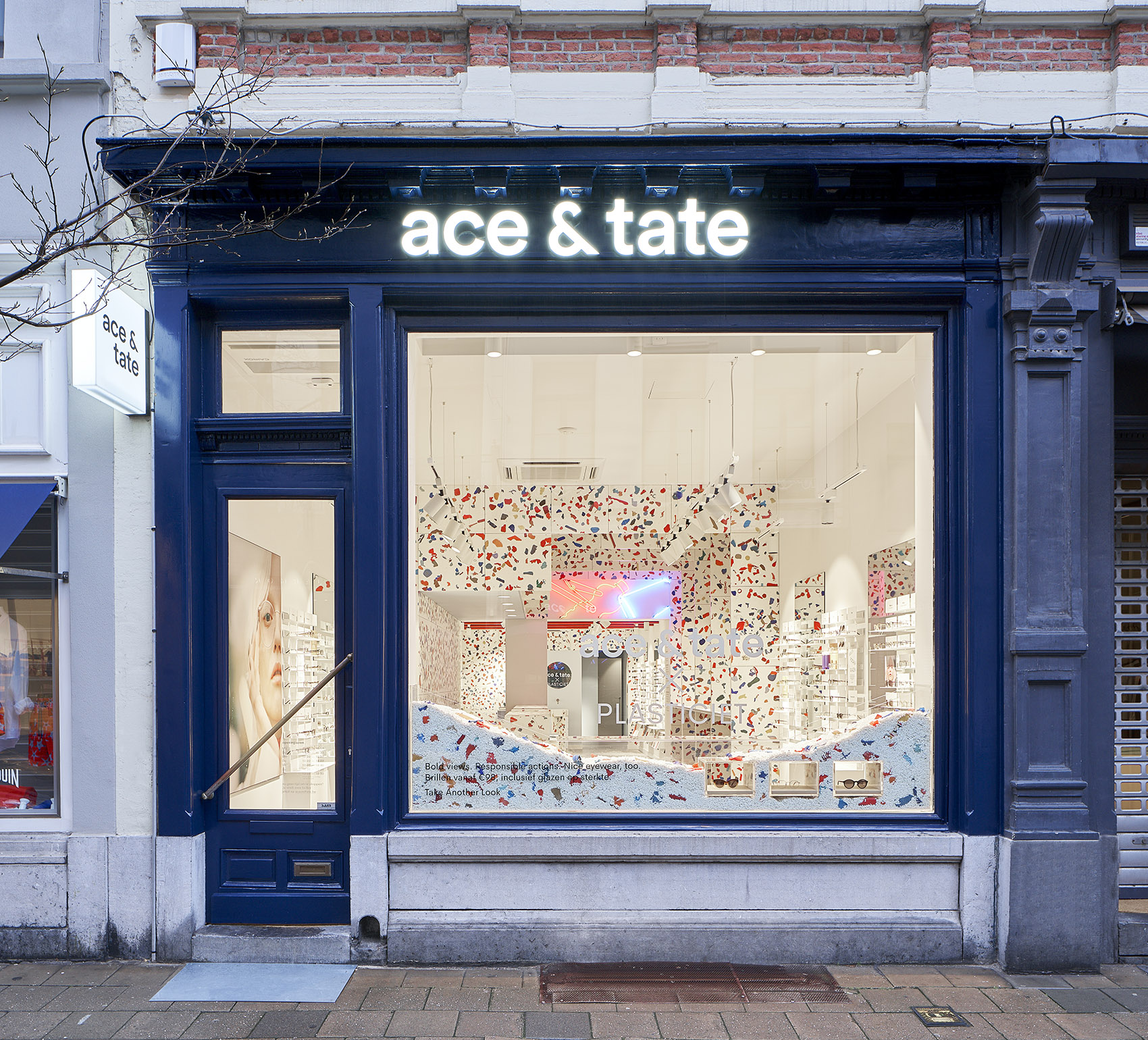 Ace& Tate眼镜店，比利时/为塑料产品赋予超自然的大理石或水磨石外观-3