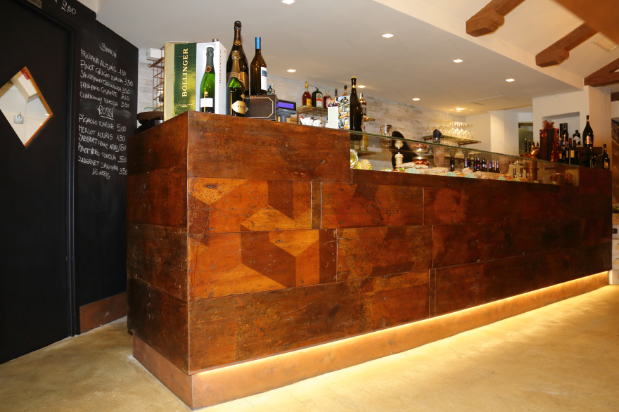 融合风格的弗留利酒馆设计-12