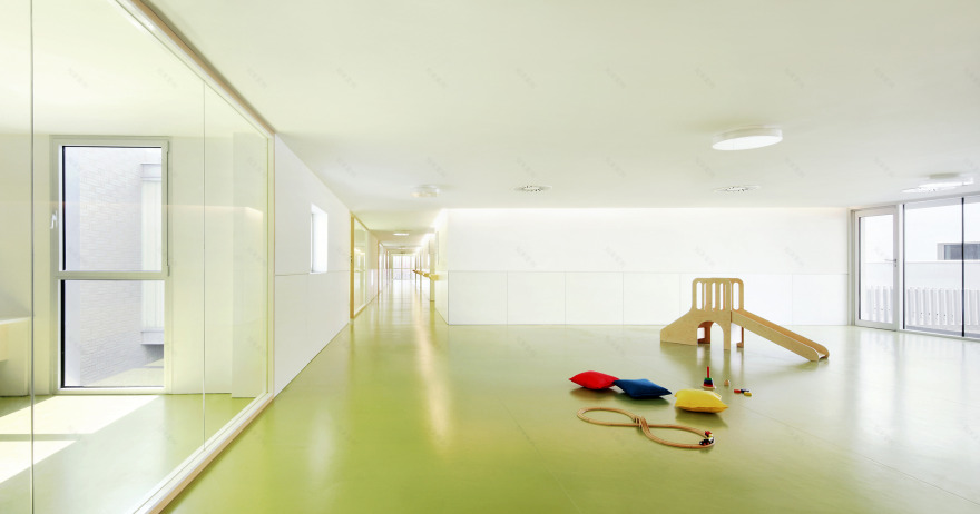 巴塞罗那“炼金厂”建筑重生 · 多功能社区设施-16