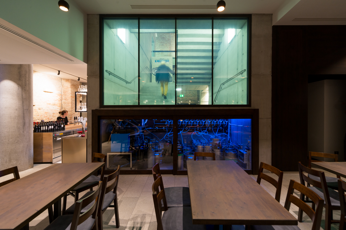 威尼斯历史建筑翻新 | 钢与混凝土的新生-13