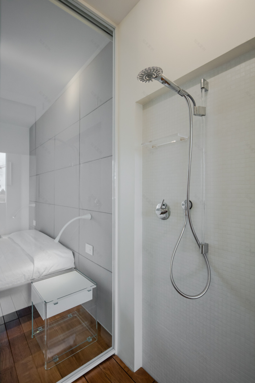 现代顶层公寓,打造无缝室内外空间-22