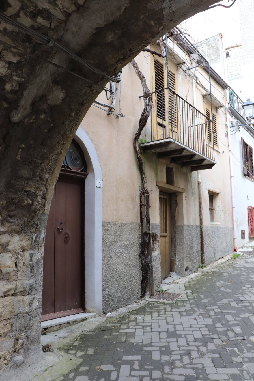 意大利乡村建筑 · 双高空间与钢饰面的和谐共生-2