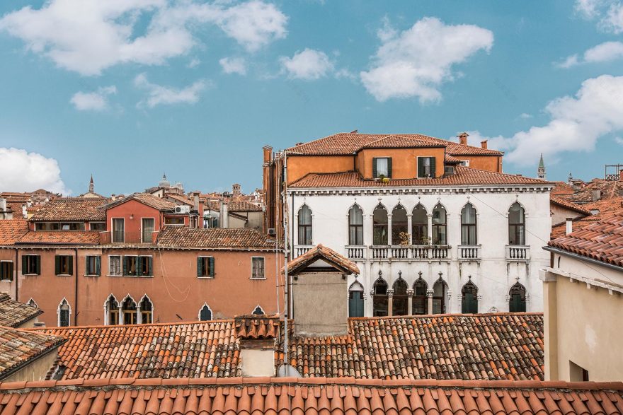 威尼斯古堡修复中的现代生活美学-30