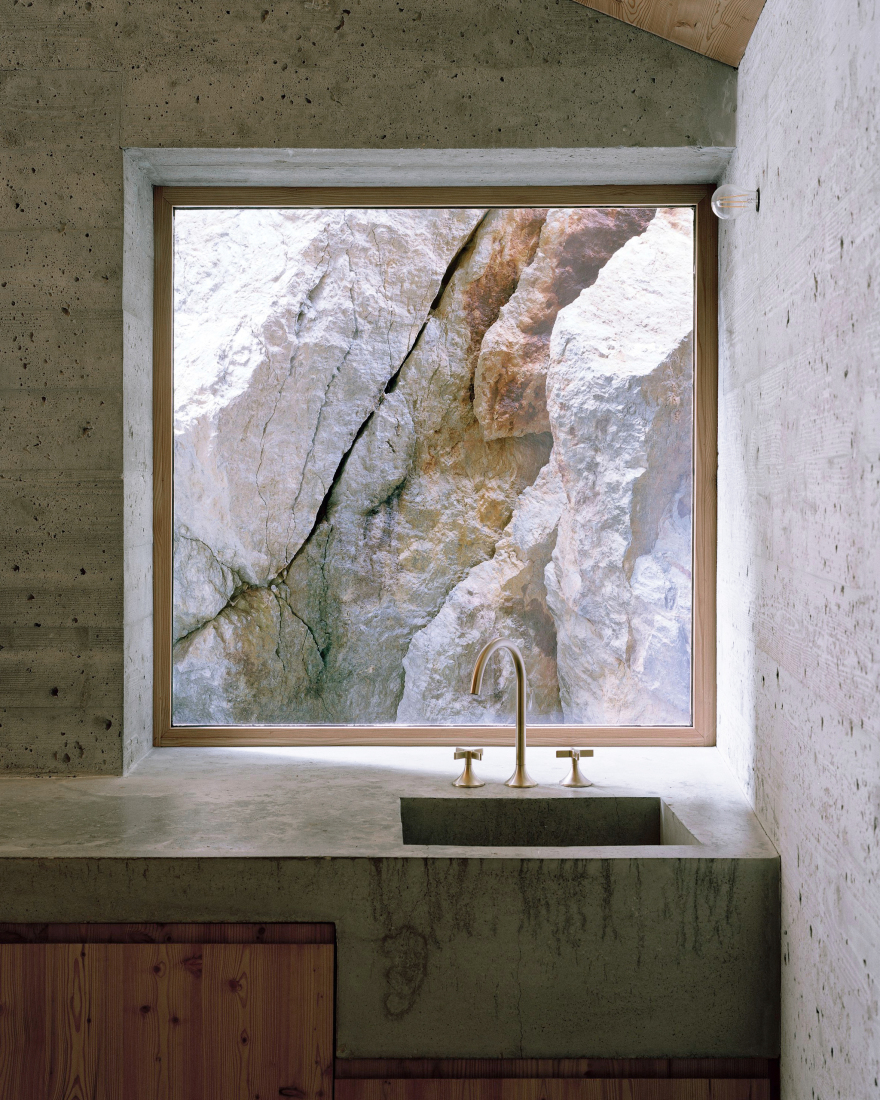 瑞士阿尔卑斯山脉 Lu Chatarme 转变-0