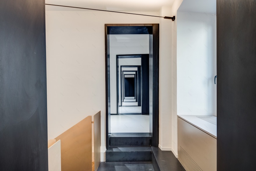 波尔特罗纳·弗劳展厅-24