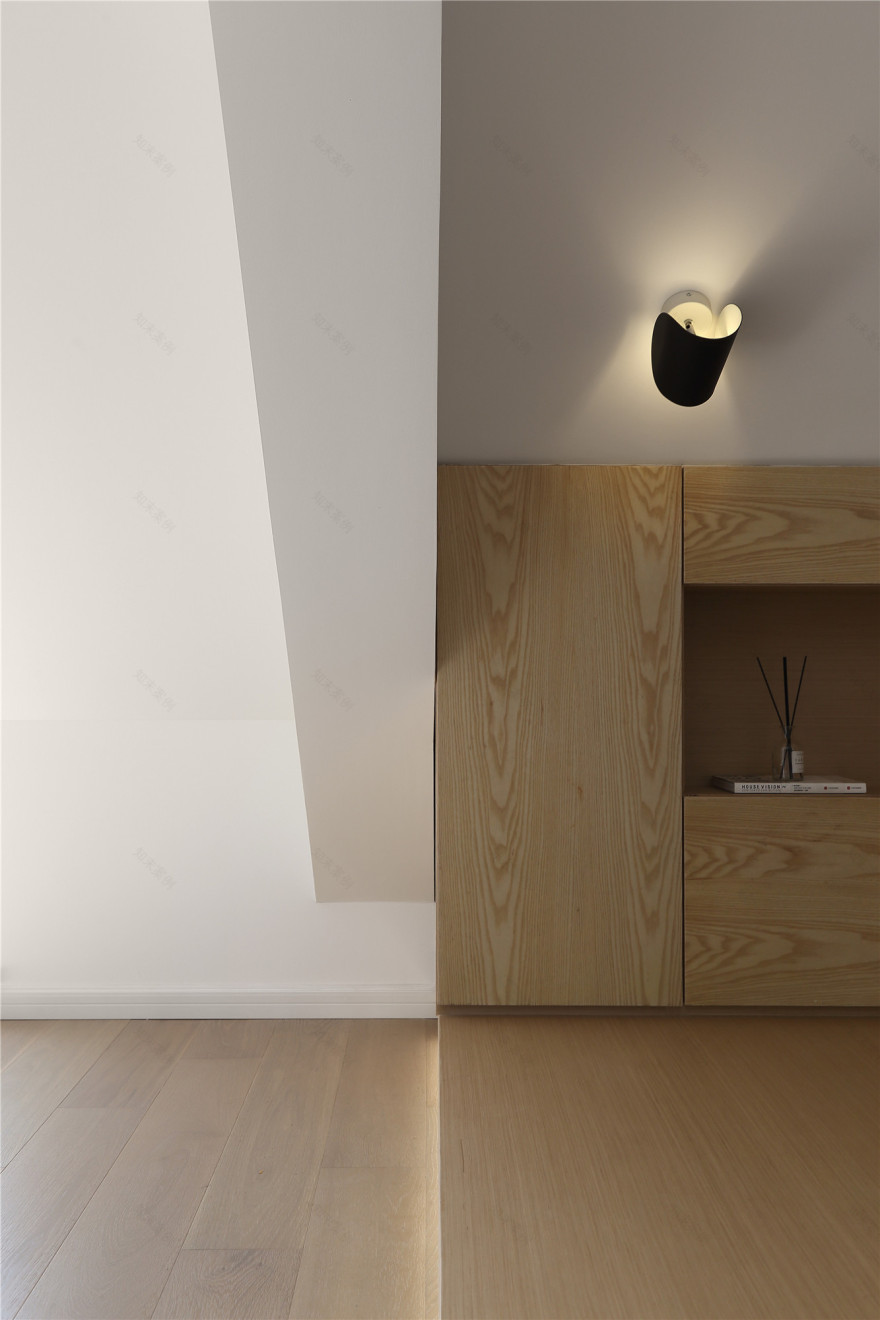 学区房挑空设计-36