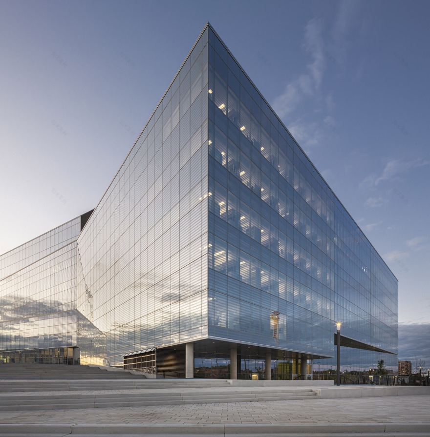 蒙特利尔大学 MIL 校区科学综合楼-39