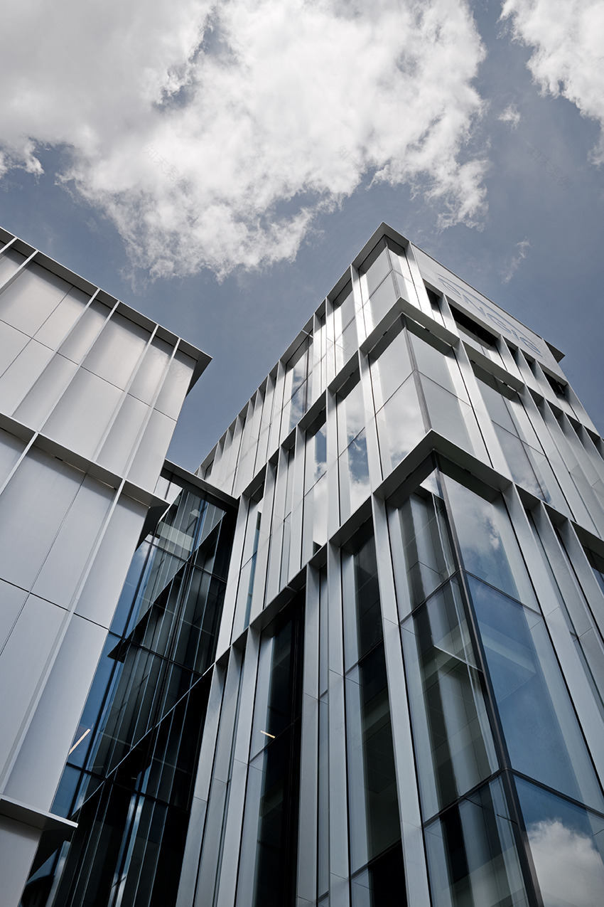 Engie 总部办公建筑 | 节能环保,室内外一体化的现代设计-7