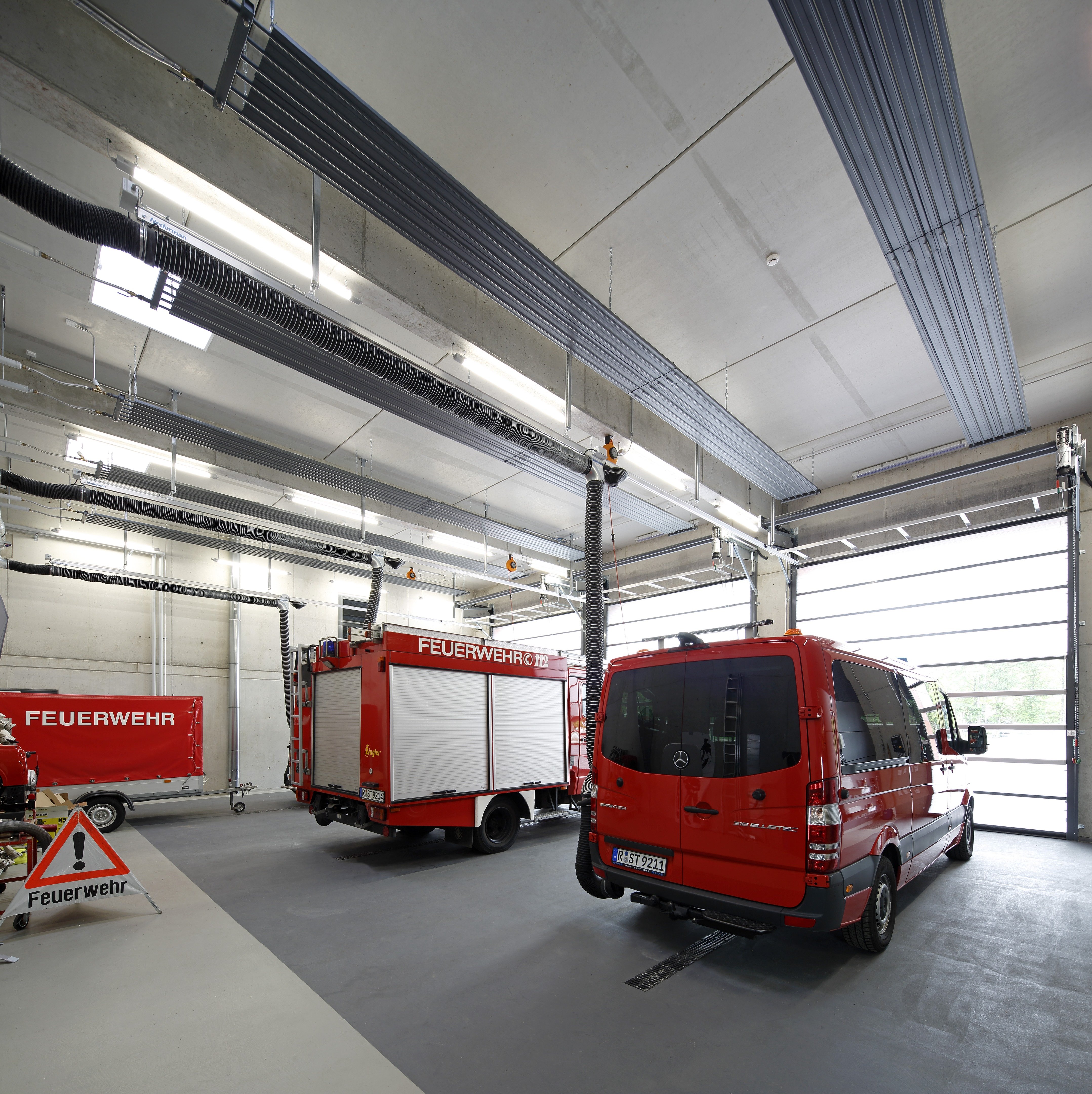 Fire station- Nueva estación de bomberos- Nuovi vigili del fuoco- Ny brandkår- Neubau Feuerwehr, HochBauAmt Regensburg Germany-42