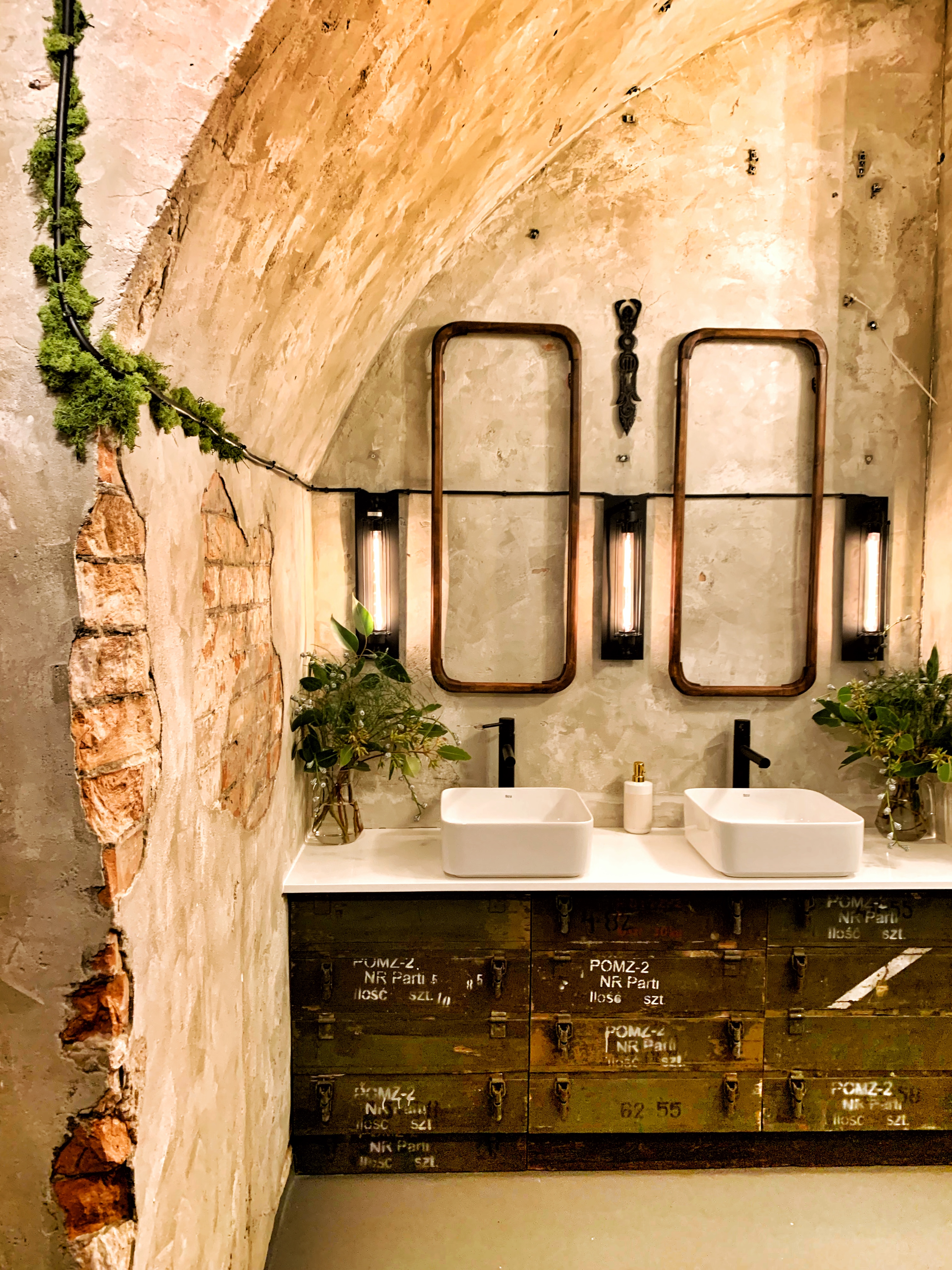 Dziurka od Klucza-12