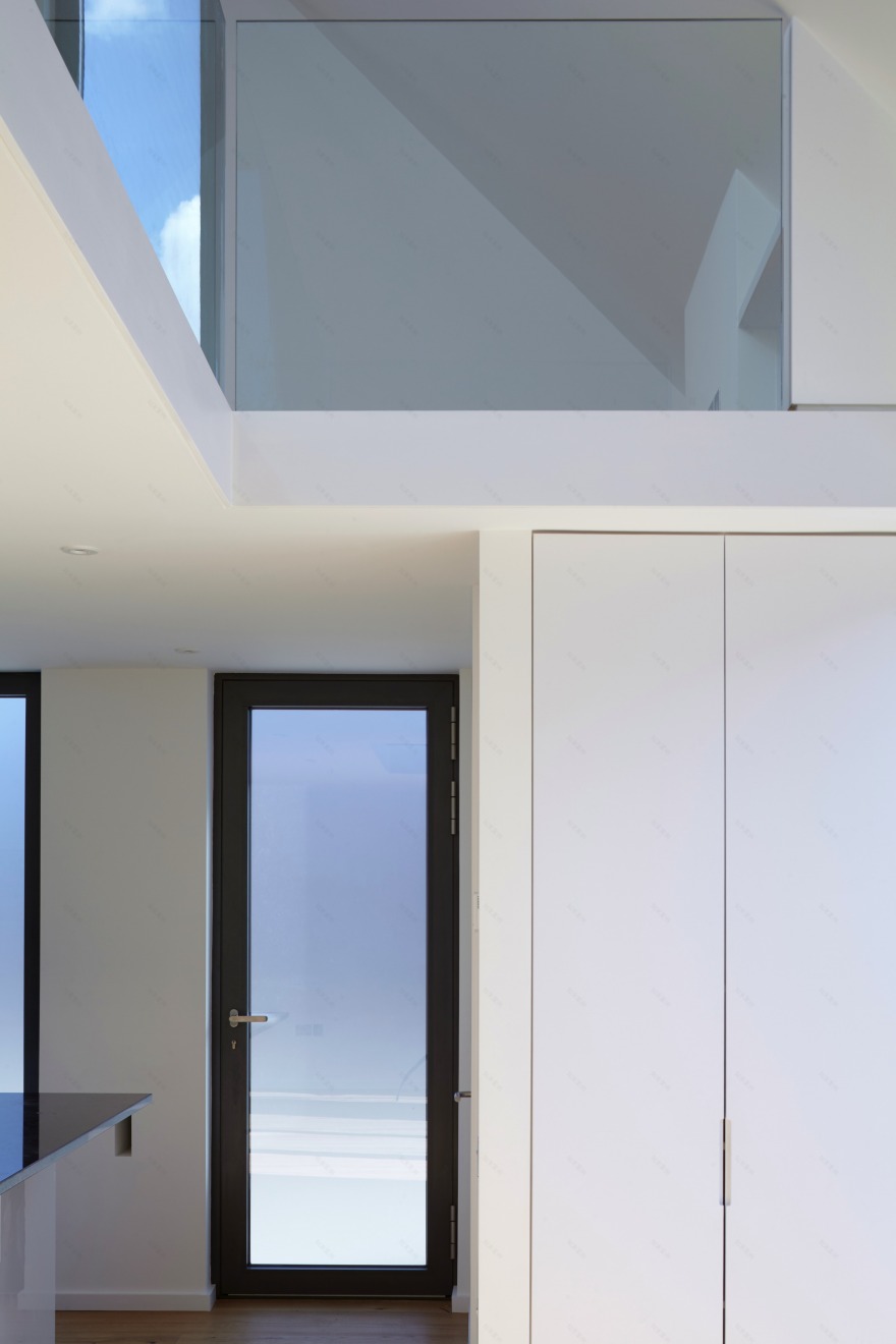 颠覆传统设计的“Amerland Road 别墅”-21