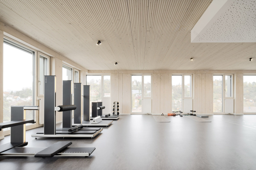 德国图宾根市生态友好木材混合结构商业大楼丨a+r Architekten-25