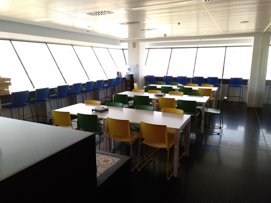 Sergi Bellvert Comas 办公建筑-21