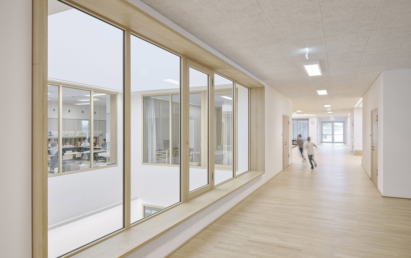 Bütze Wolfurt小学，奥地利/连接新旧建筑，创造统一连续的校园空间-35