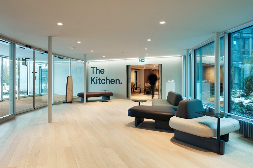 EF Zurich Office | 瑞士金融中心的教育先驱-8