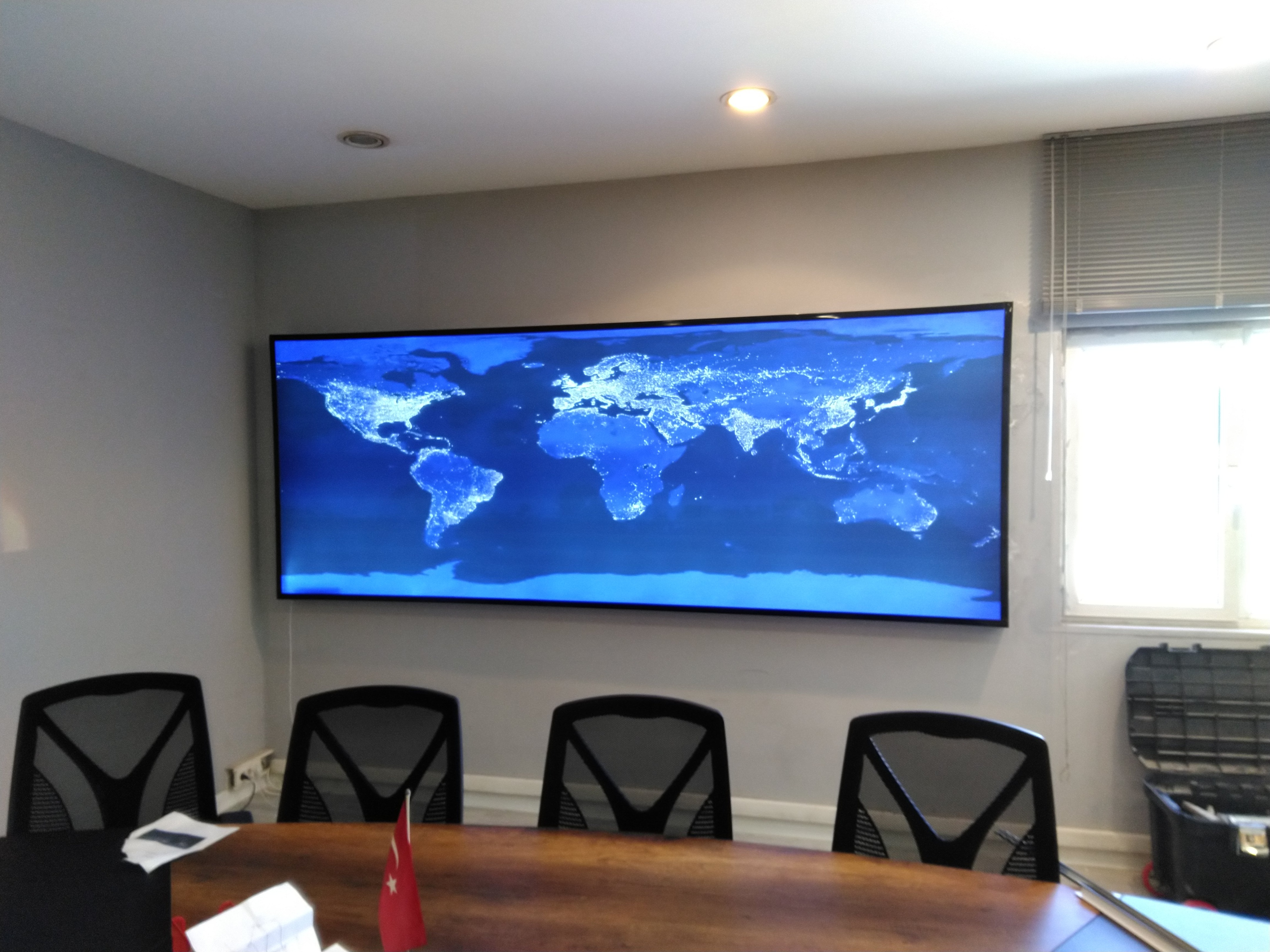 厨房隔断玻璃幕墙的魅力-2