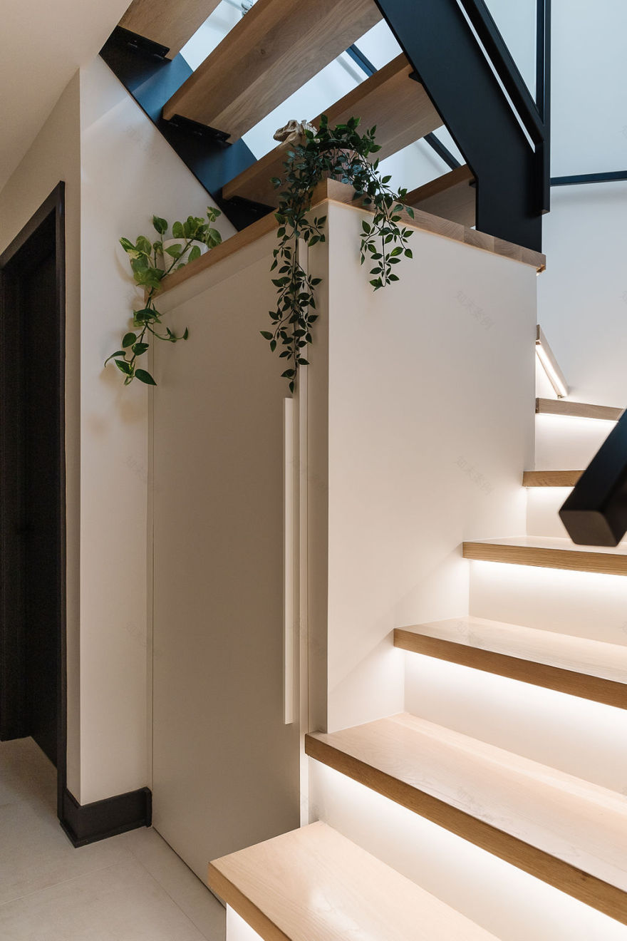 蒙特利尔简约风双层公寓设计丨加拿大蒙特利尔丨Groupe Cartier-13