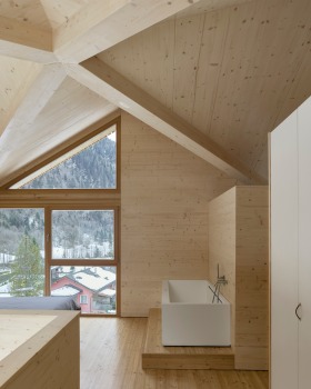 瑞士 Calanca 山谷的 SWISSHOUSE XXXV 别墅