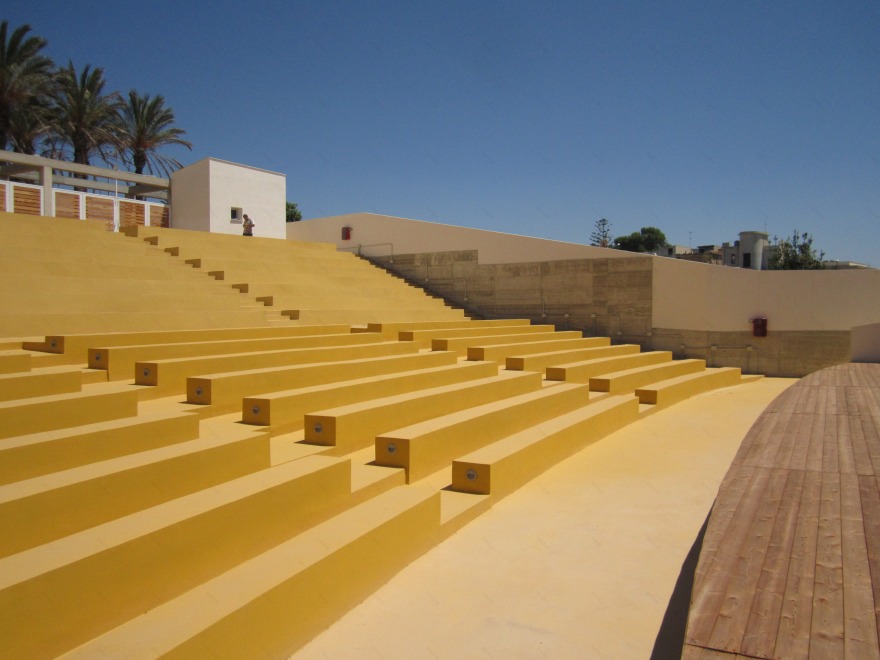 意大利海滨露天剧场“Triscina”-0