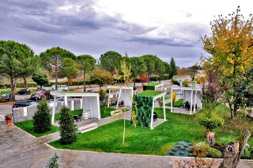 Hotel Likos 酒店围栏设计丨意大利波坦察-2