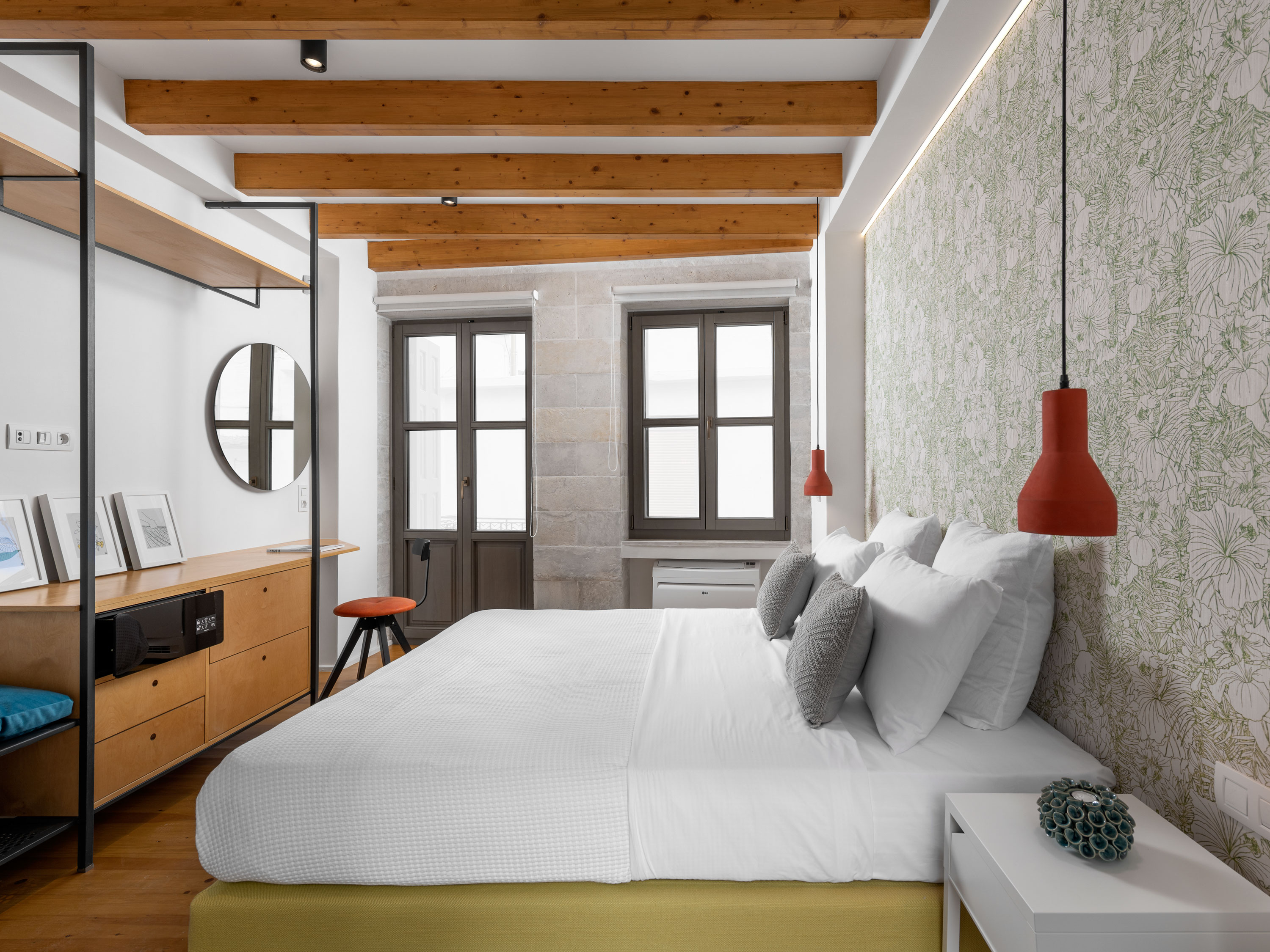 重焕生机的 47 平米公寓 | 历史中心的海景小天堂-10