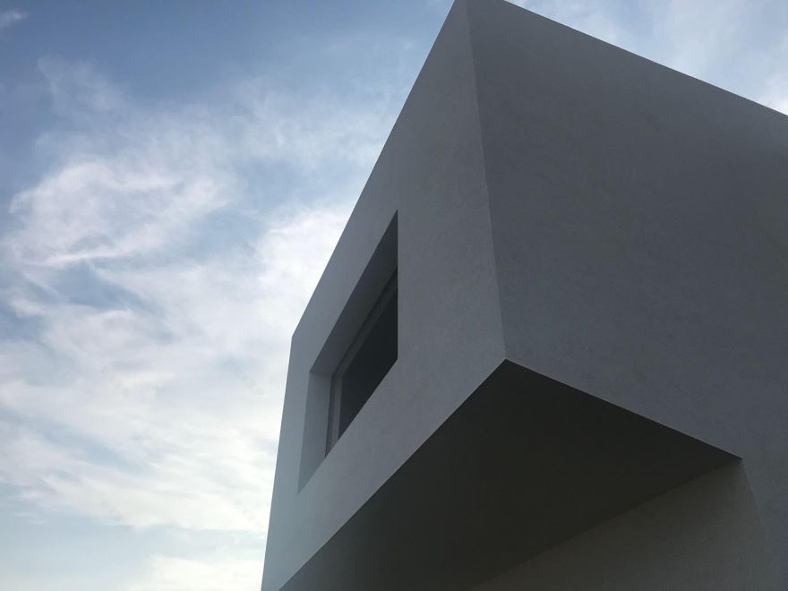 线性白建筑 | 家庭住宅的简约之美-10