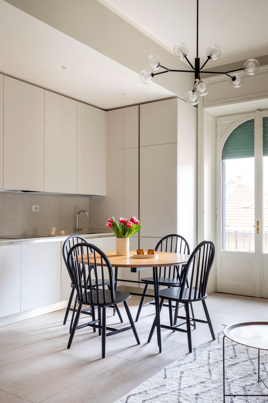 米兰历史公寓中的现代经典新诠释-3