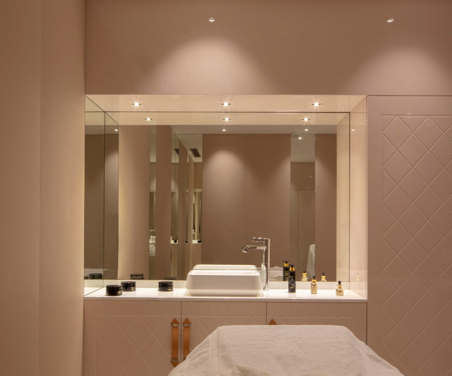 巴黎酒店 Bowmann | 穿越时空的优雅设计-1