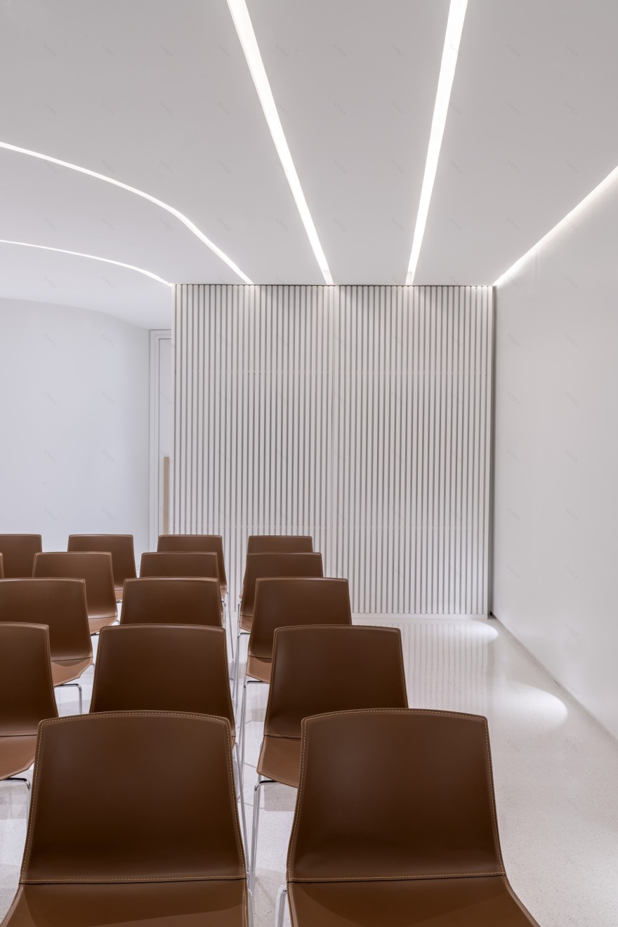 麦肯锡米兰总部办公室设计-16