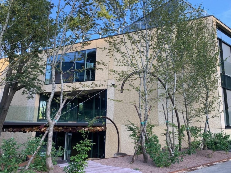 黄石矩阵的超高性能混凝土立面设计-5