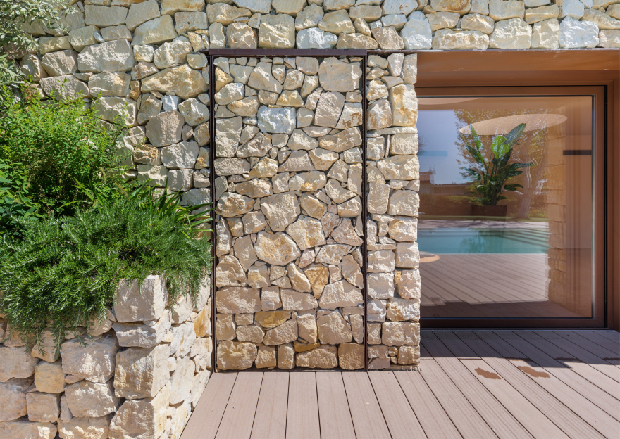 Valpolicella 地下泳池 | 自然与建筑的完美对话-3