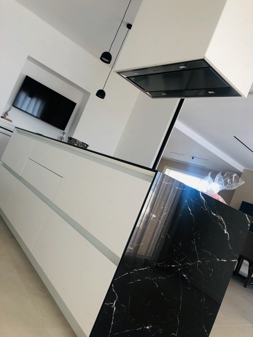 意大利海滨别墅的现代魅力-19