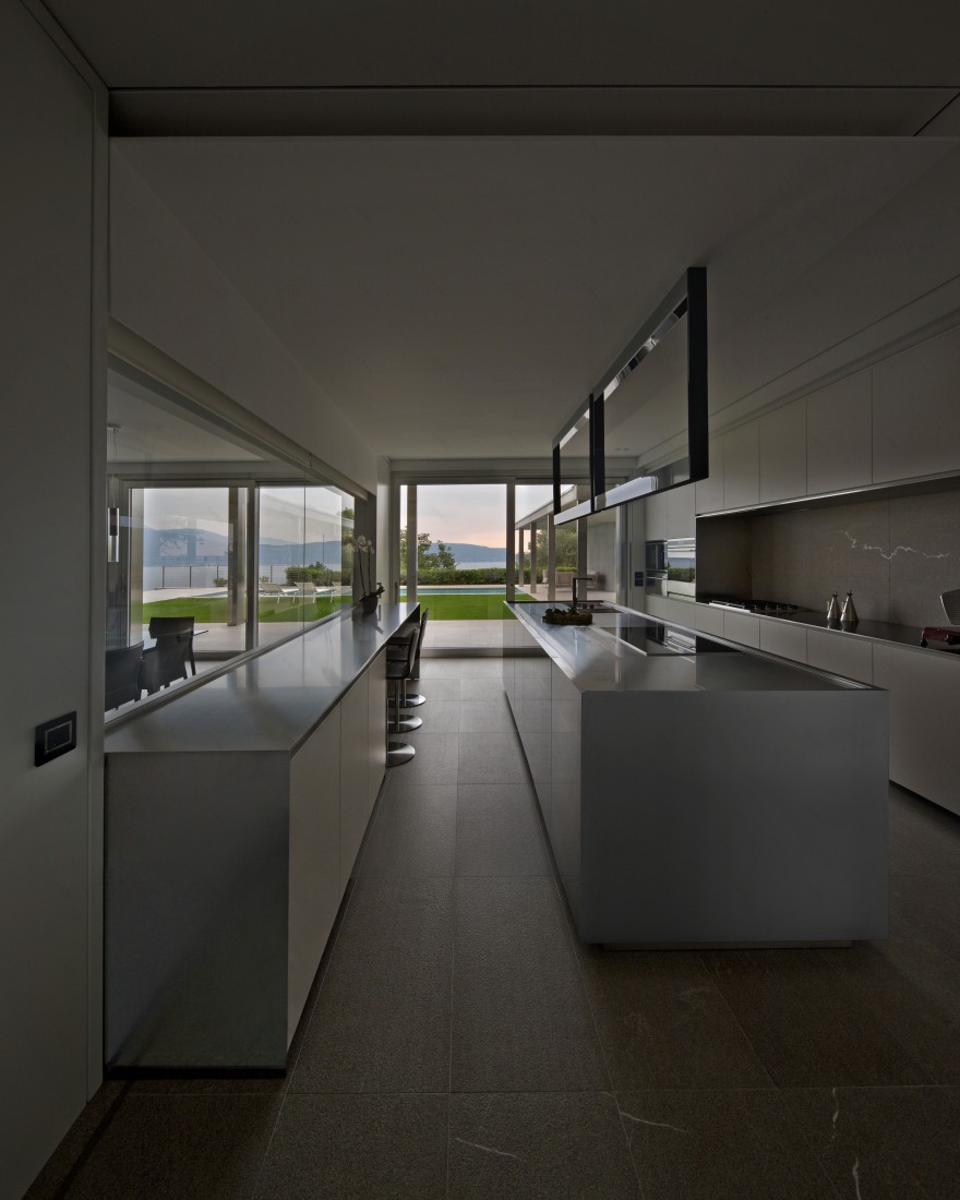 意式湖畔别墅,诠释自然与现代共生设计-33